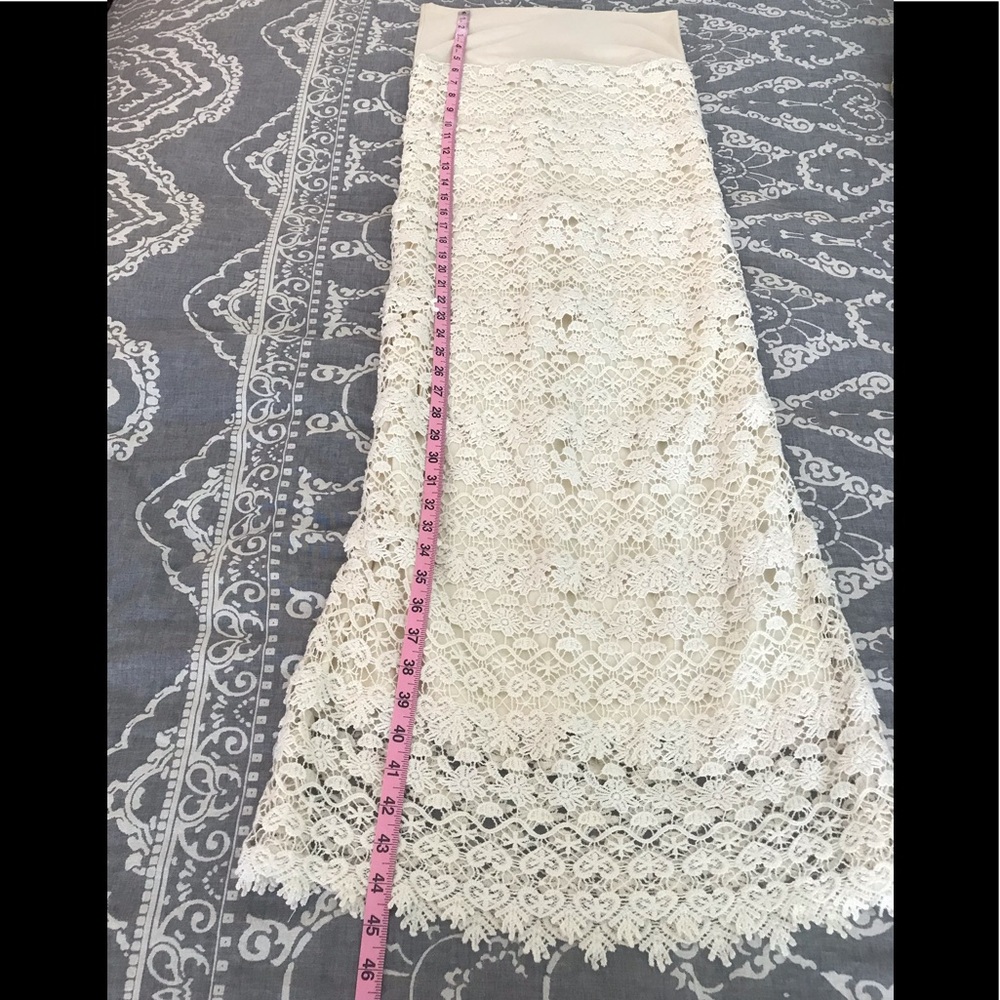 Solitaire by Ravi Khosla Ivory Crochet Lace Dress. NWOT. Size XS. - Picture 13 of 14